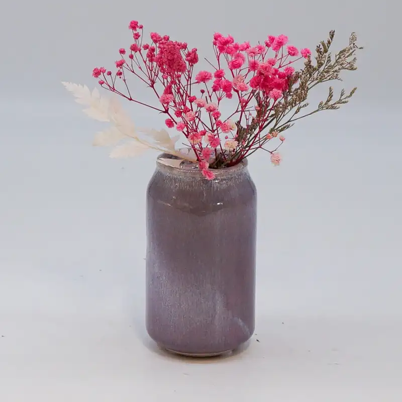 campustuete-vase-dose-gross-violett-blumen